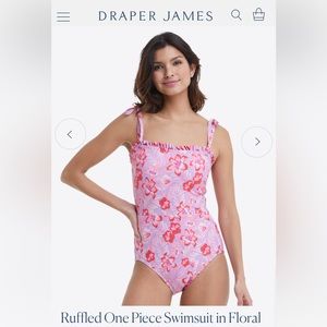 Draper James NWT one piece swimsuit beautiful floral motif- XS
